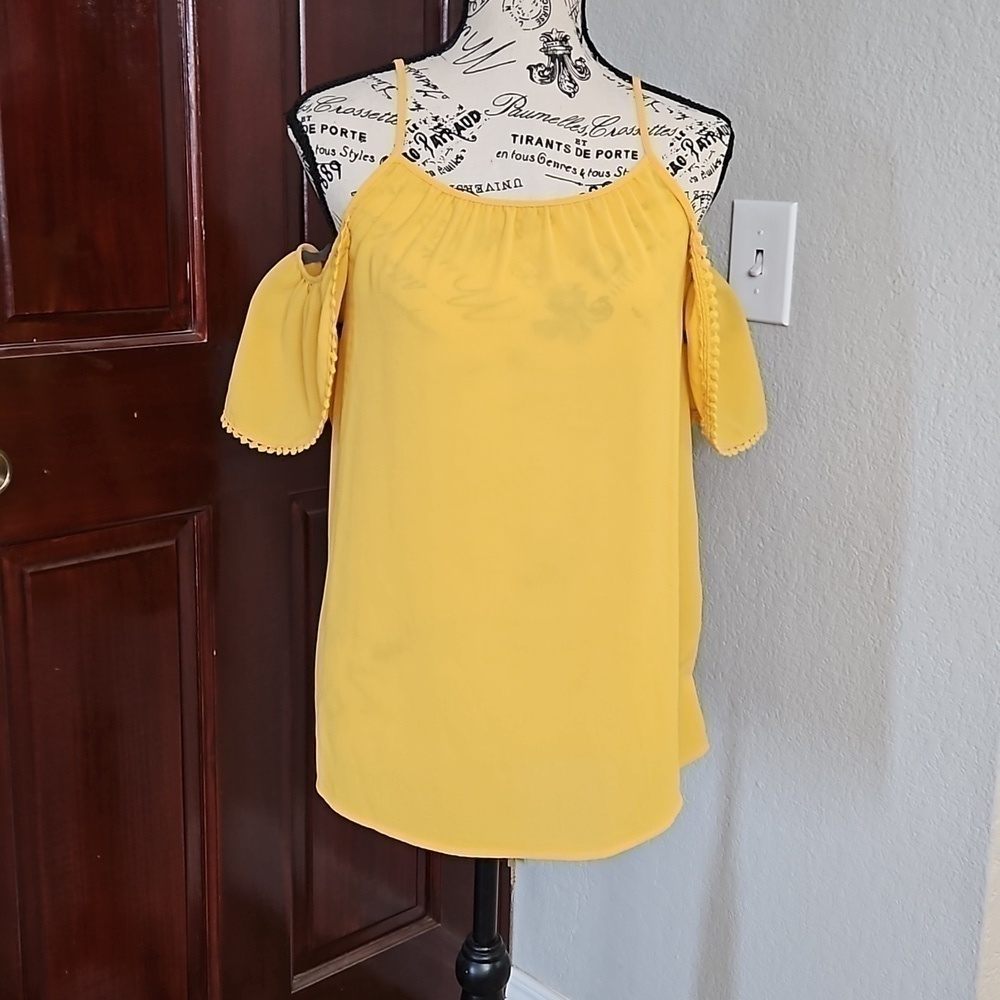 Off Shoulder Top Size Extra Large